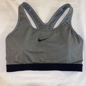 Nike sports bra - Medium